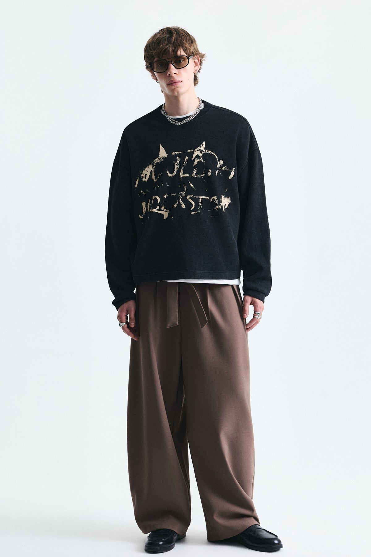 Barrel Fit, Tailored Fit, Belted Pants