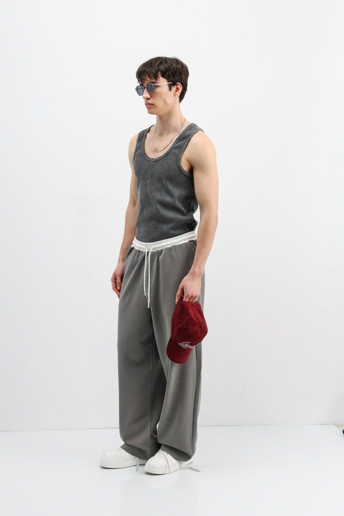 Baggy-Fit Sweatpants V80-41