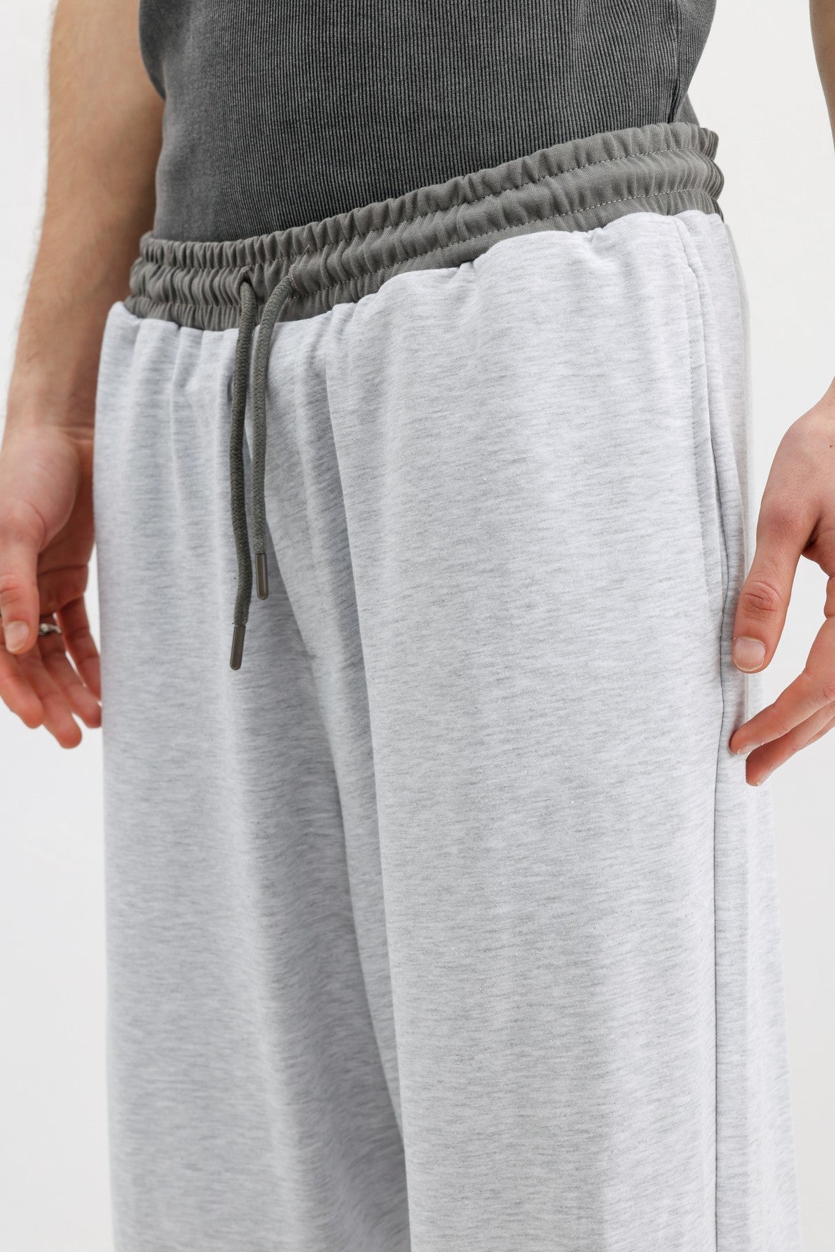 Baggy-Fit Sweatpants