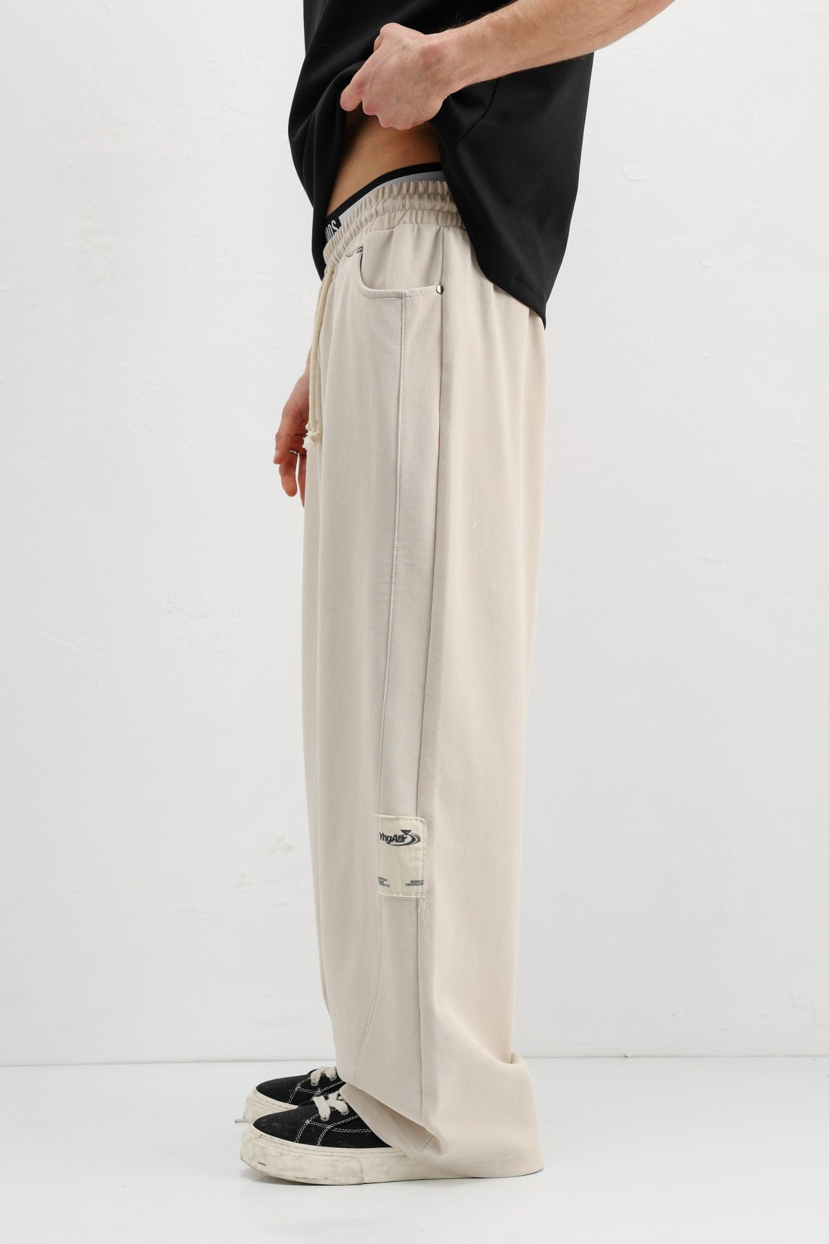 Baggy-Fit Sweatpants V80-43