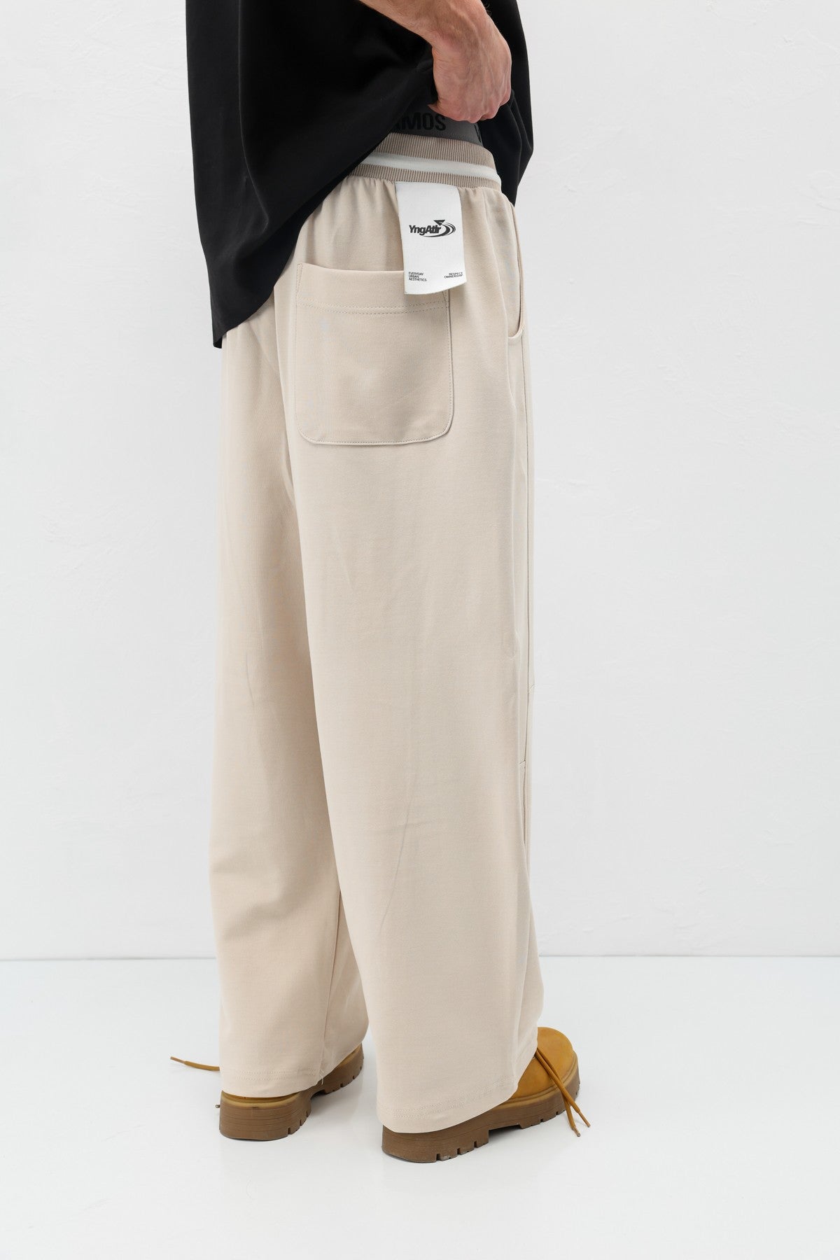 Drawstring Baggy-Fit Sweatpants