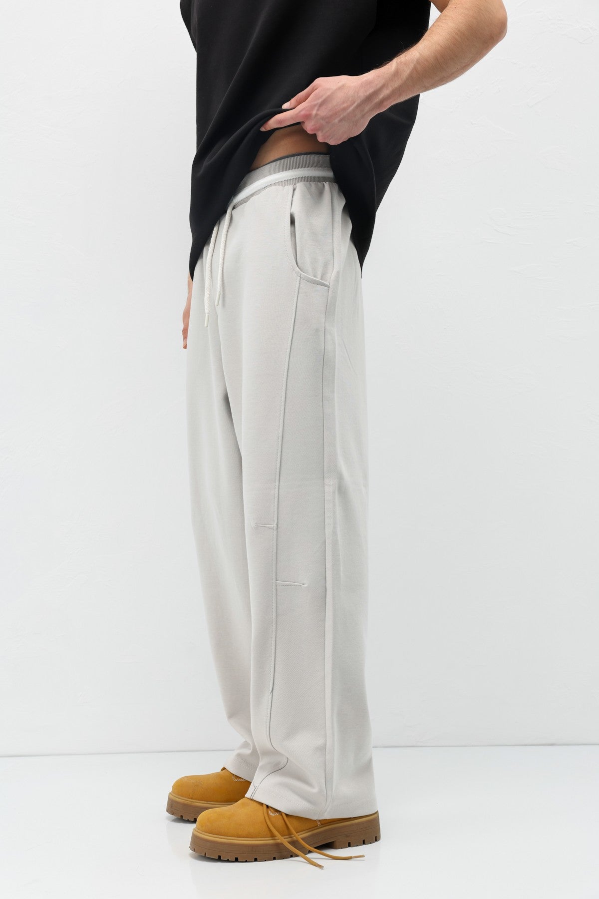 Drawstring Baggy-Fit Sweatpants