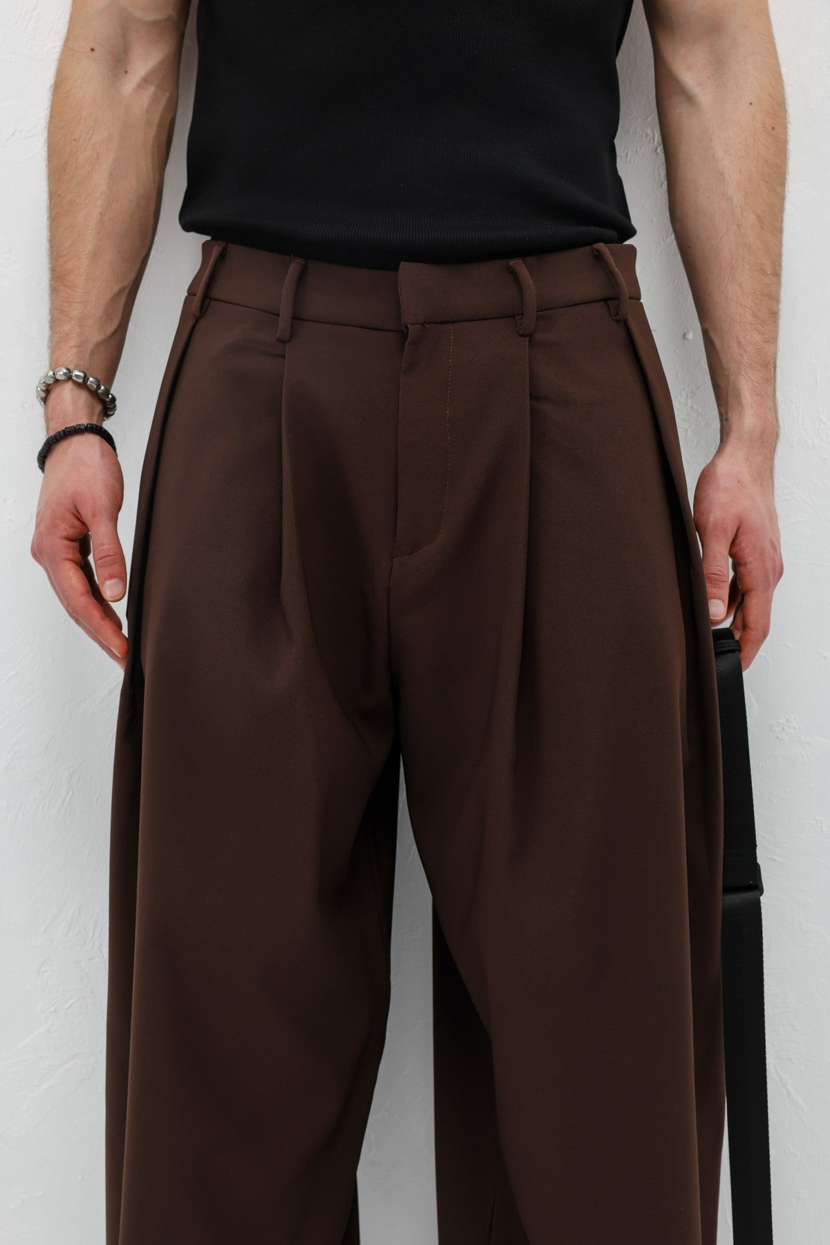 Barrel Fit Tailored Pants