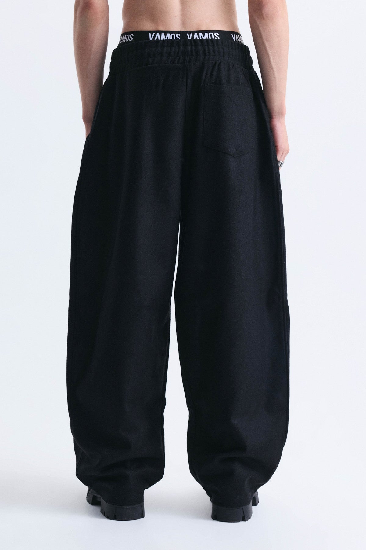 Balloon Fit Sweatpants with Pockets
