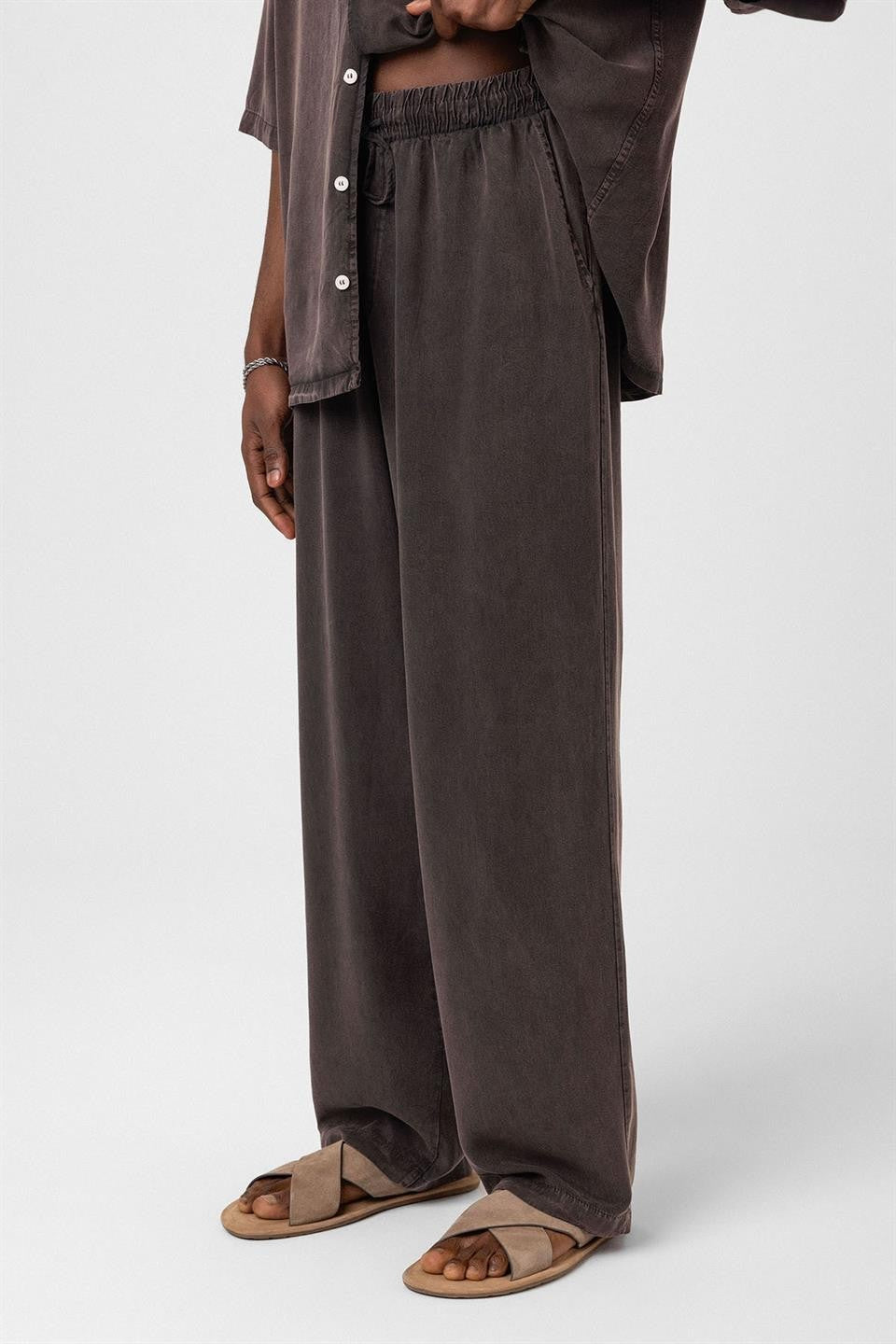 Machine-Washable Lyocell Fabric Top and Bottom Set