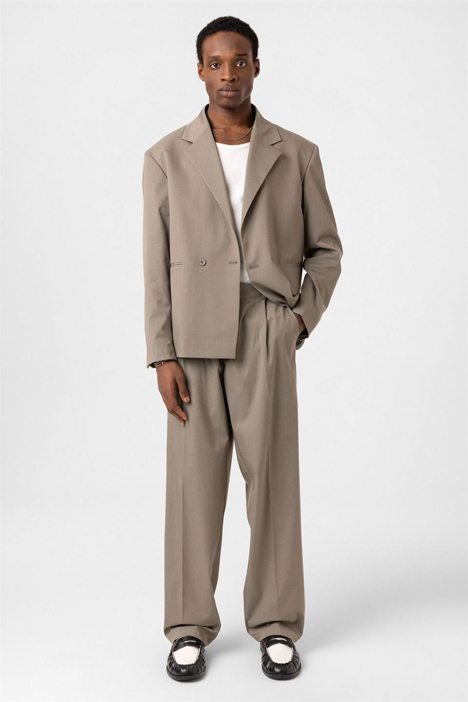 Single-Button Oversized Suit