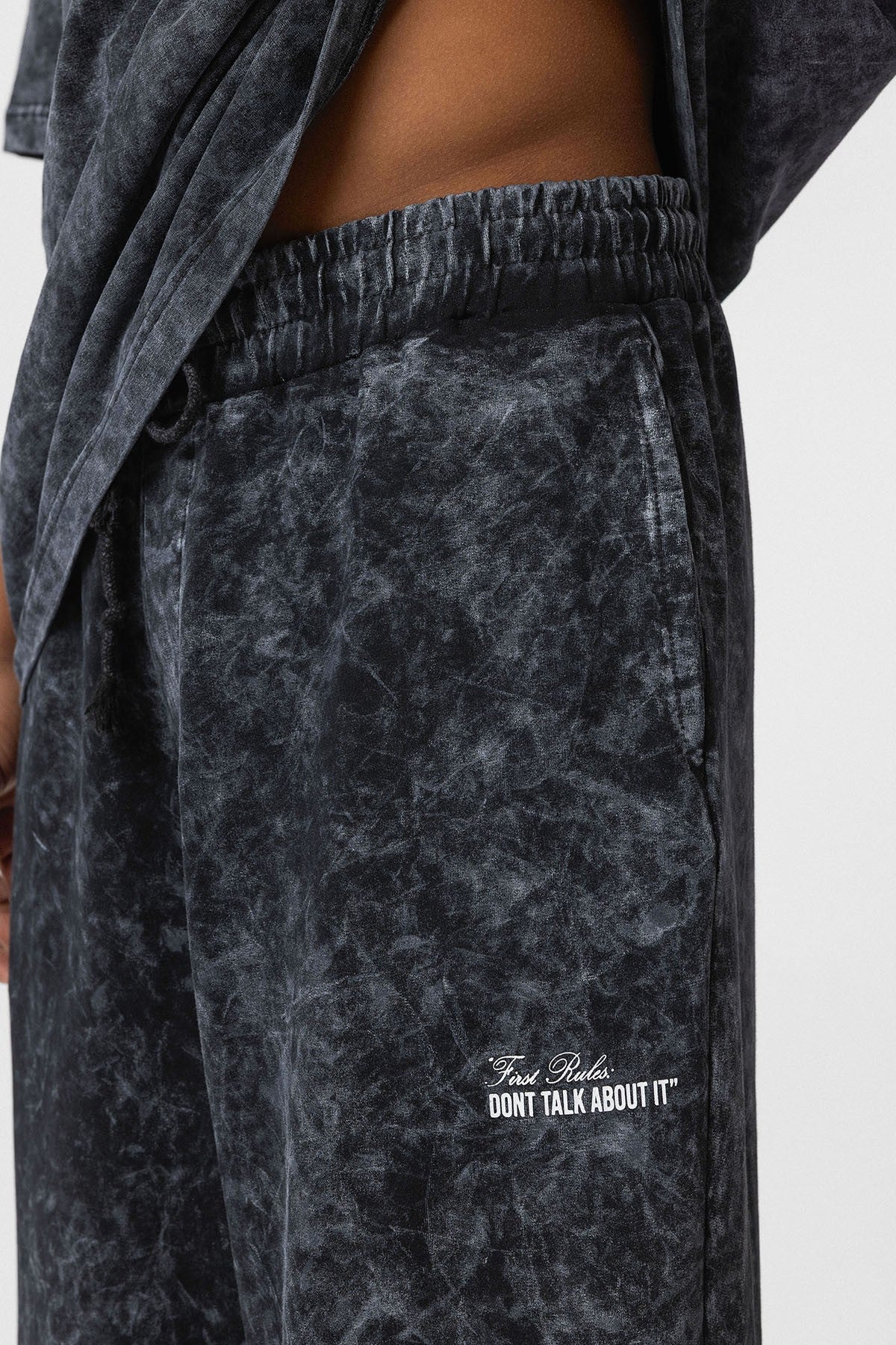 Oversized Sweatsuit Set with Back Print (Washed Look)