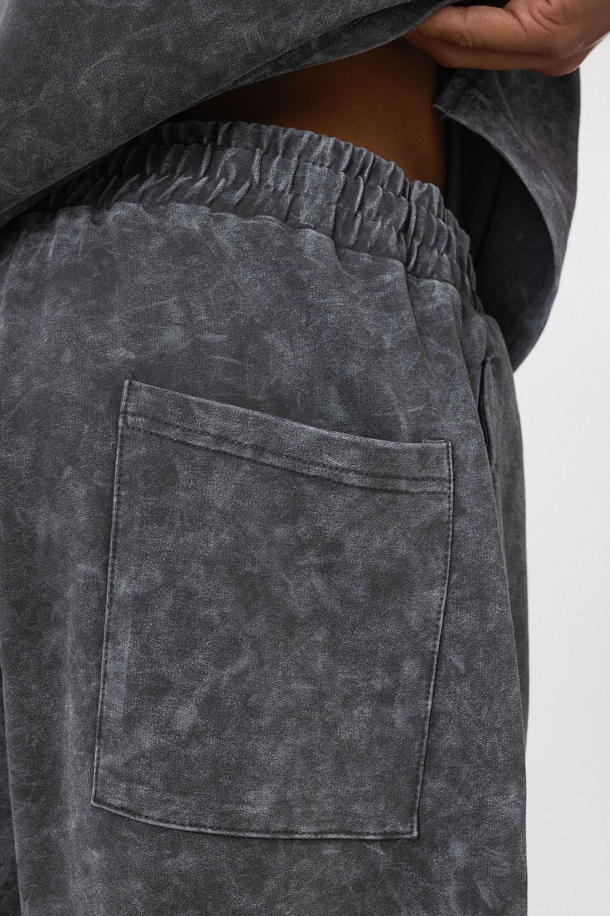Oversized Sweatsuit Set with Back Print (Washed Look)