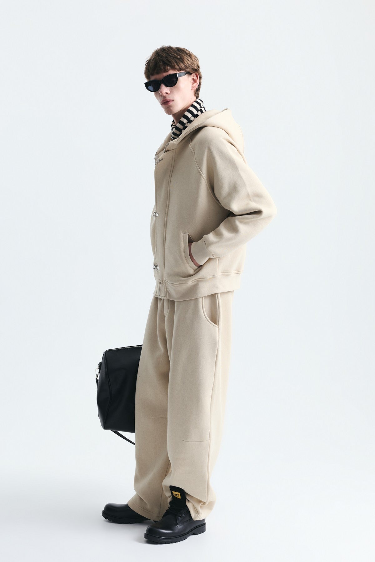 Oversized Clip-Front Sweatshirt Set