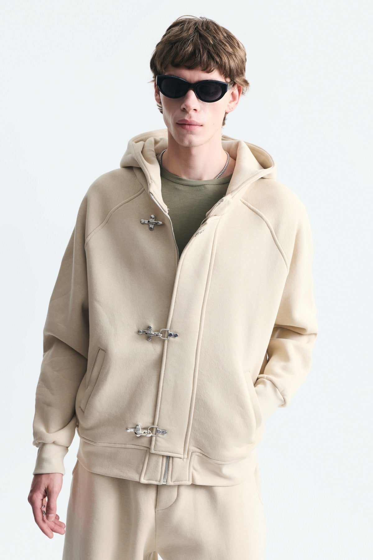 Oversized Clip-Front Sweatshirt Set