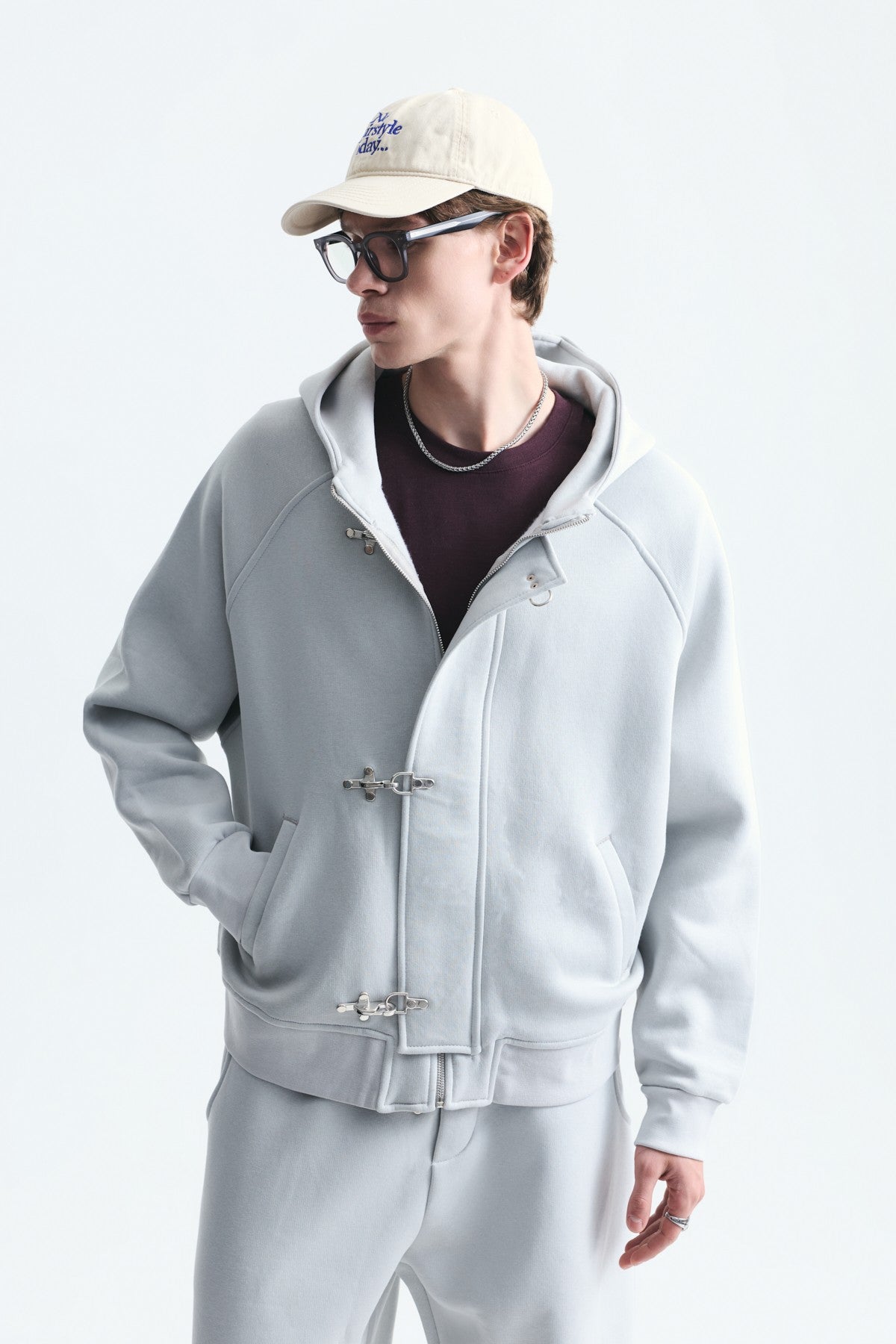 Oversized Clip-Front Sweatshirt Set